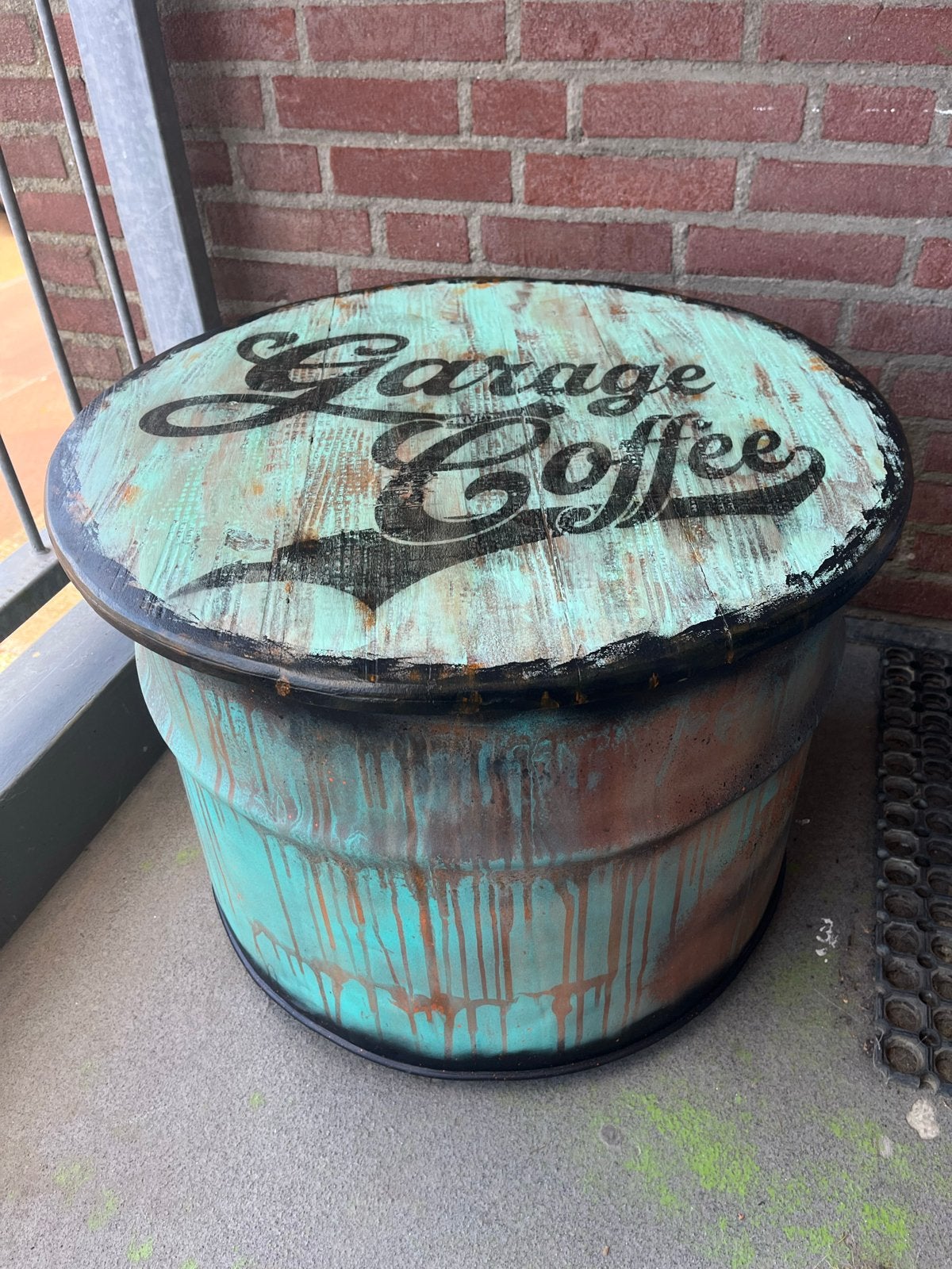 Upcycled Olievat Salontafel 'Garage Coffee' Design, Gebruikt, Rond, Industrieel , Stoer, Urban, Loft, Patina, Rustiek, Handgemaakt