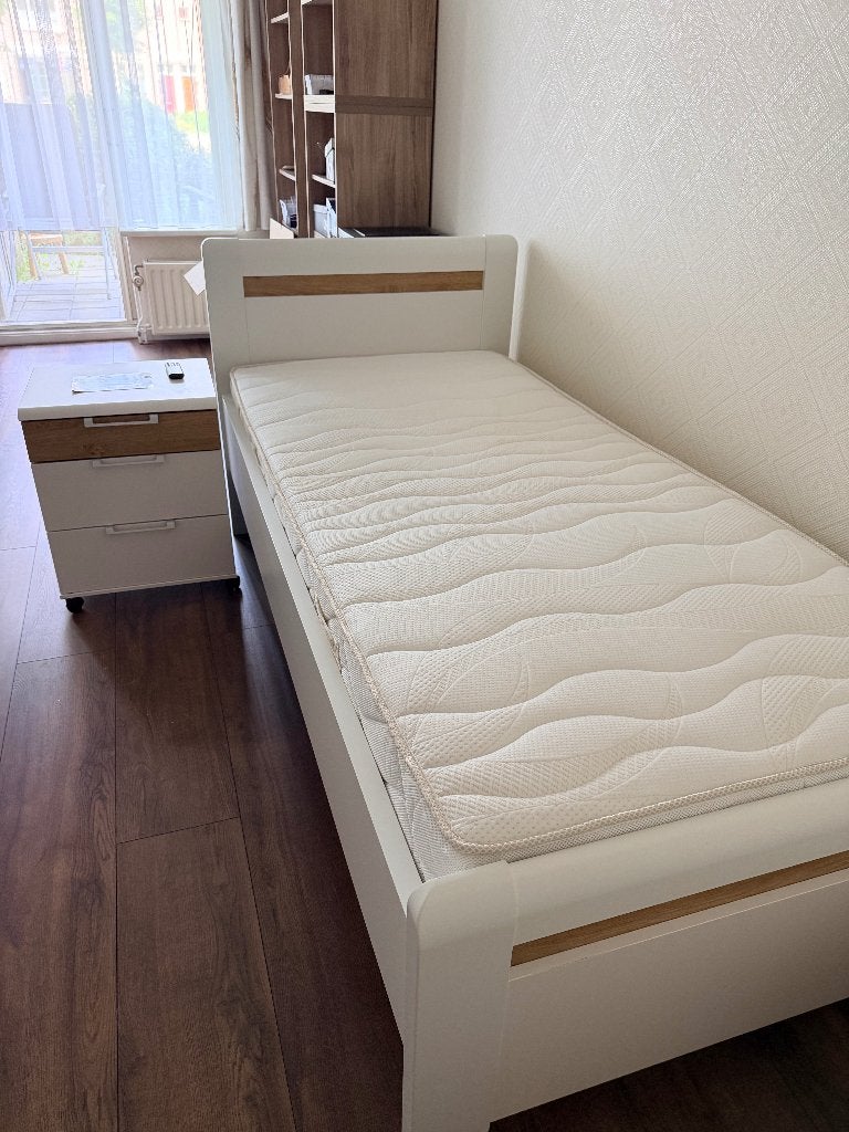 Seniorenbed met elektische bedbodem, Ophalen, Gebruikt, 90 cm, Eenpersoons