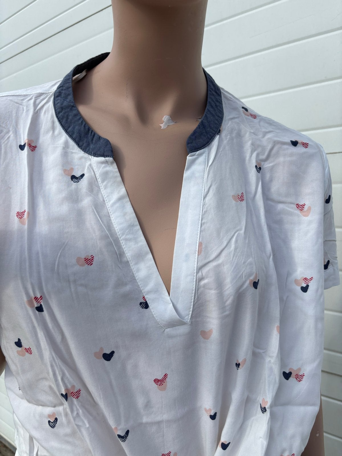 Sandwich Denim Blouse met korte mouwen en hartjesprint, Maat 38/40 (M), Wit, Ophalen of Verzenden, Zo goed als nieuw