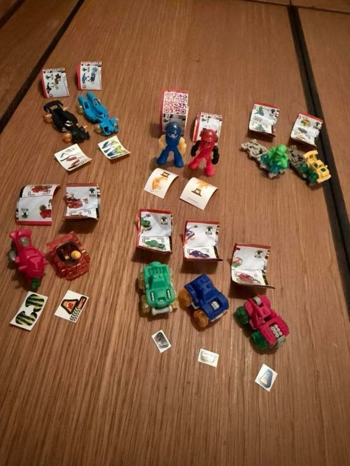 Kinder Surprise Race, Verzamelen, Verrassingseieren, Ophalen of Verzenden, Zo goed als nieuw, Hardplasticfiguren