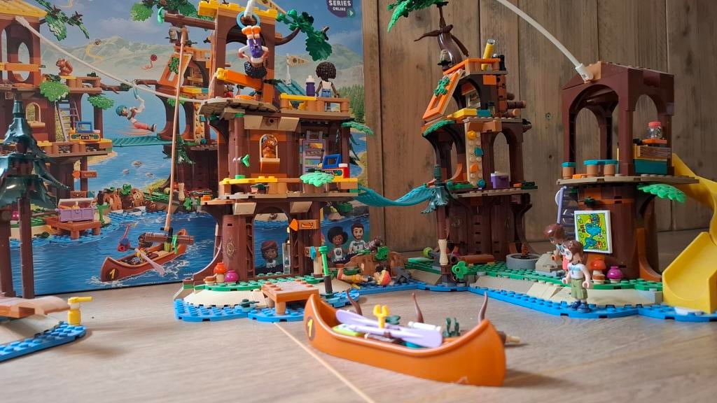 LEGO Friends Avontuurlijke Boomhut 42631 - Zo goed als nieuw, Ophalen of Verzenden, Zo goed als nieuw