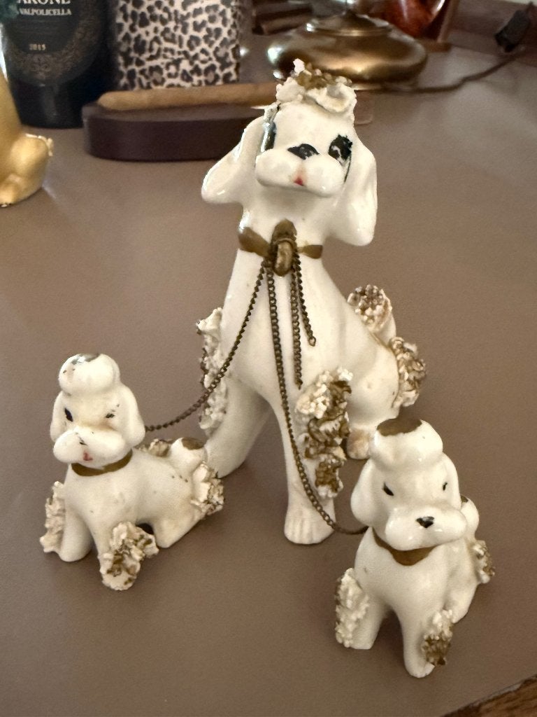 Vintage Poedel Beeldjes Set - Moeder met Twee Puppy's, Ophalen of Verzenden, Gebruikt, Dier