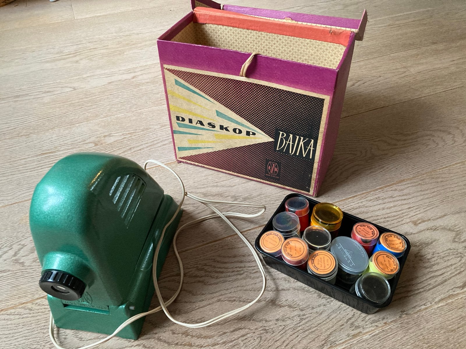Vintage Diascoop BAJKA diaprojector met dia's en doos, Ophalen of Verzenden, Gebruikt