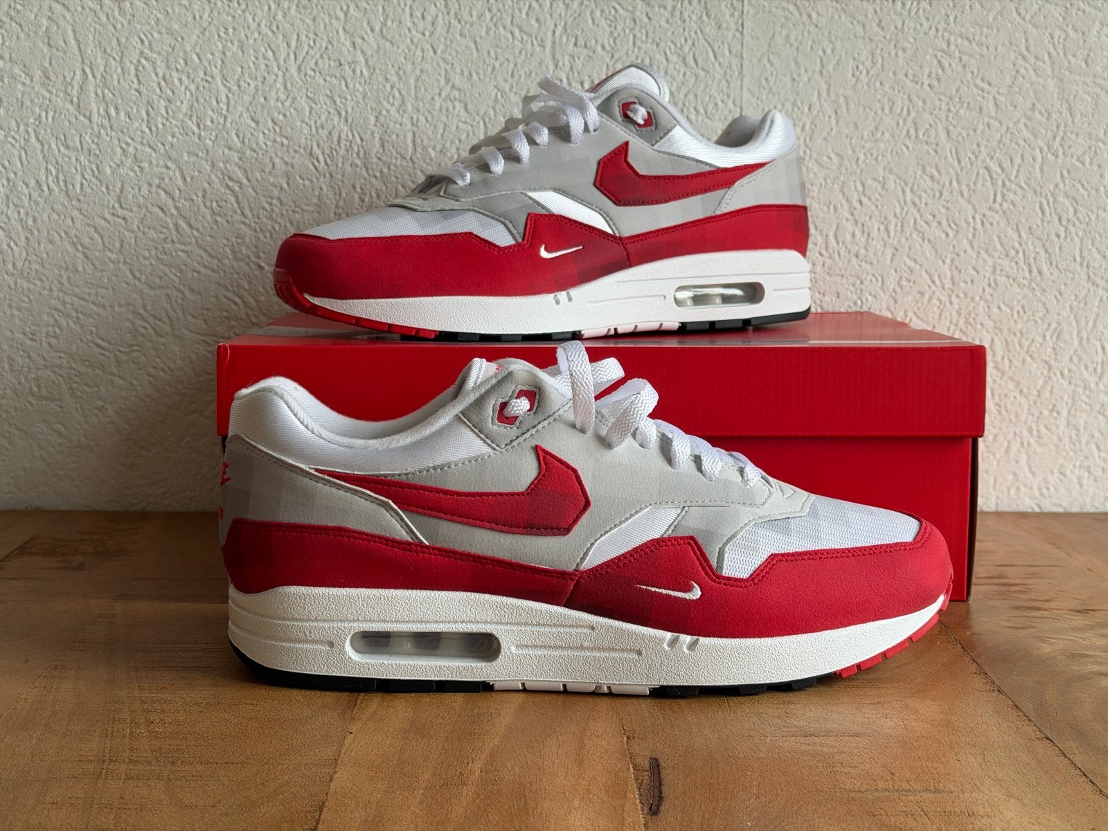 Nike Air Max 1 .Swoosh Low Poly - Maat 45,5, Ophalen of Verzenden, Nieuw, Wit, Sneakers of Gympen