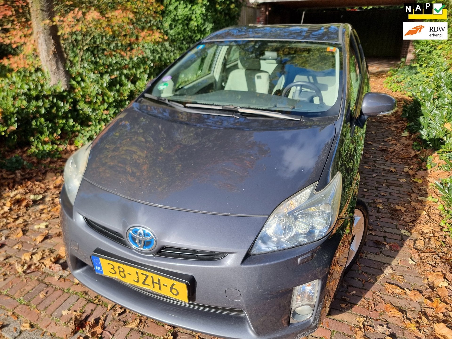 Toyota Prius 1.8 Dynamic Xenon/Navi EXPORT/HANDEL, Auto's, Gebruikt, 4 cilinders, Origineel Nederlands, Bedrijf
