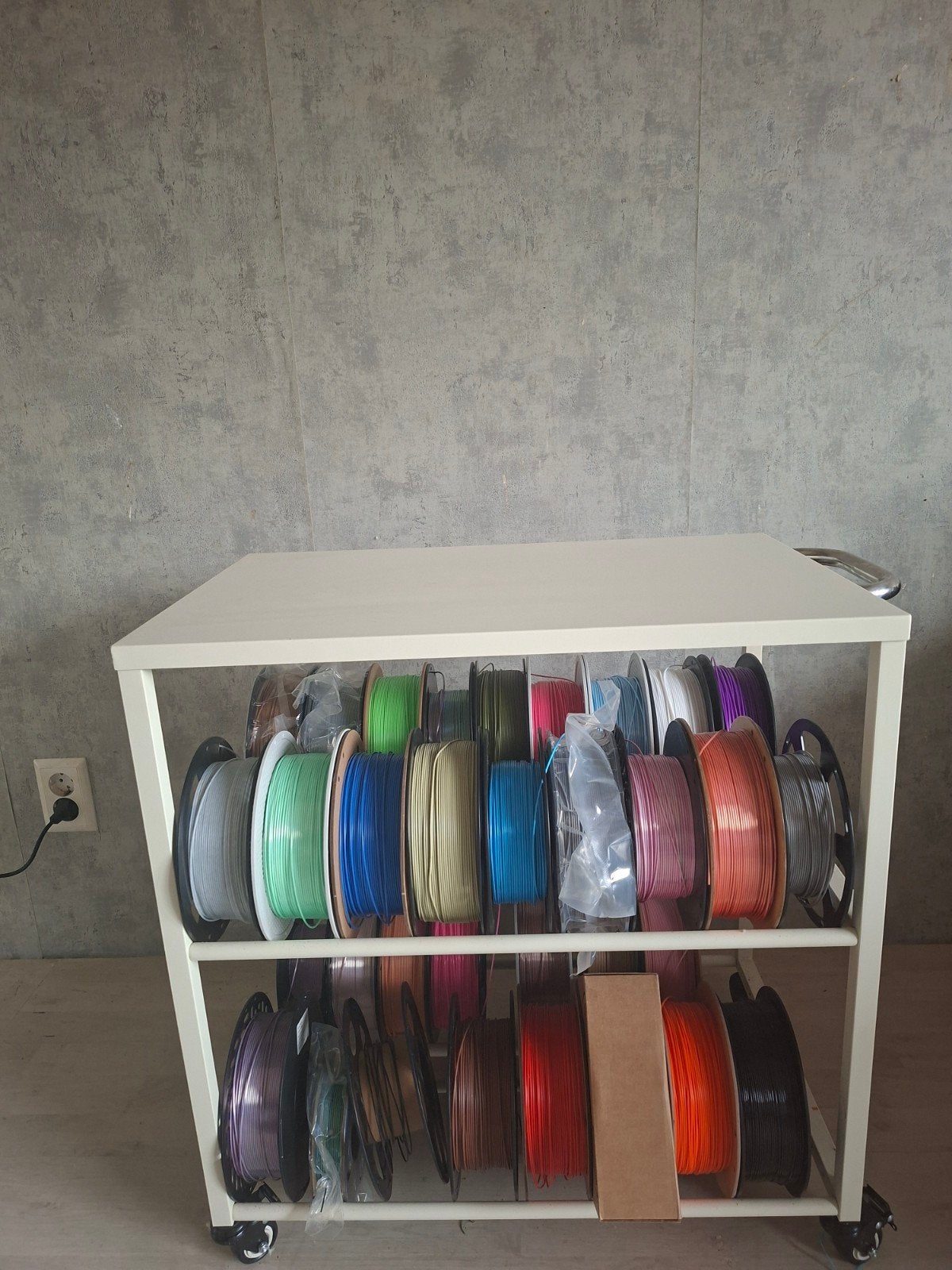Handige kast voor 3D-printer en filament, Computers en Software, Ophalen, Gebruikt, Filament