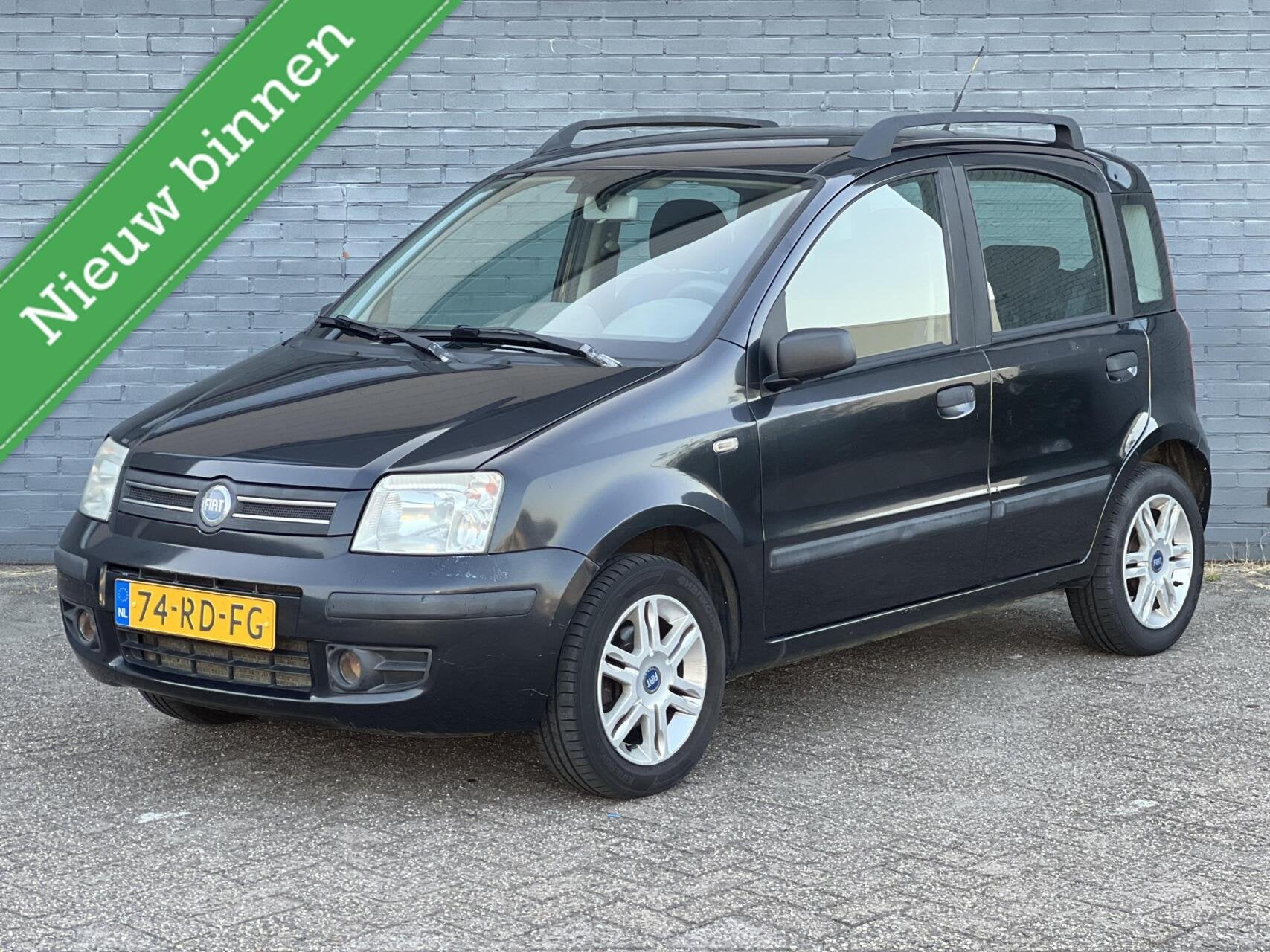 Fiat Panda 1.2 Airco | Nieuwe Apk, Voorwielaandrijving, Gebruikt, Zwart, Origineel Nederlands