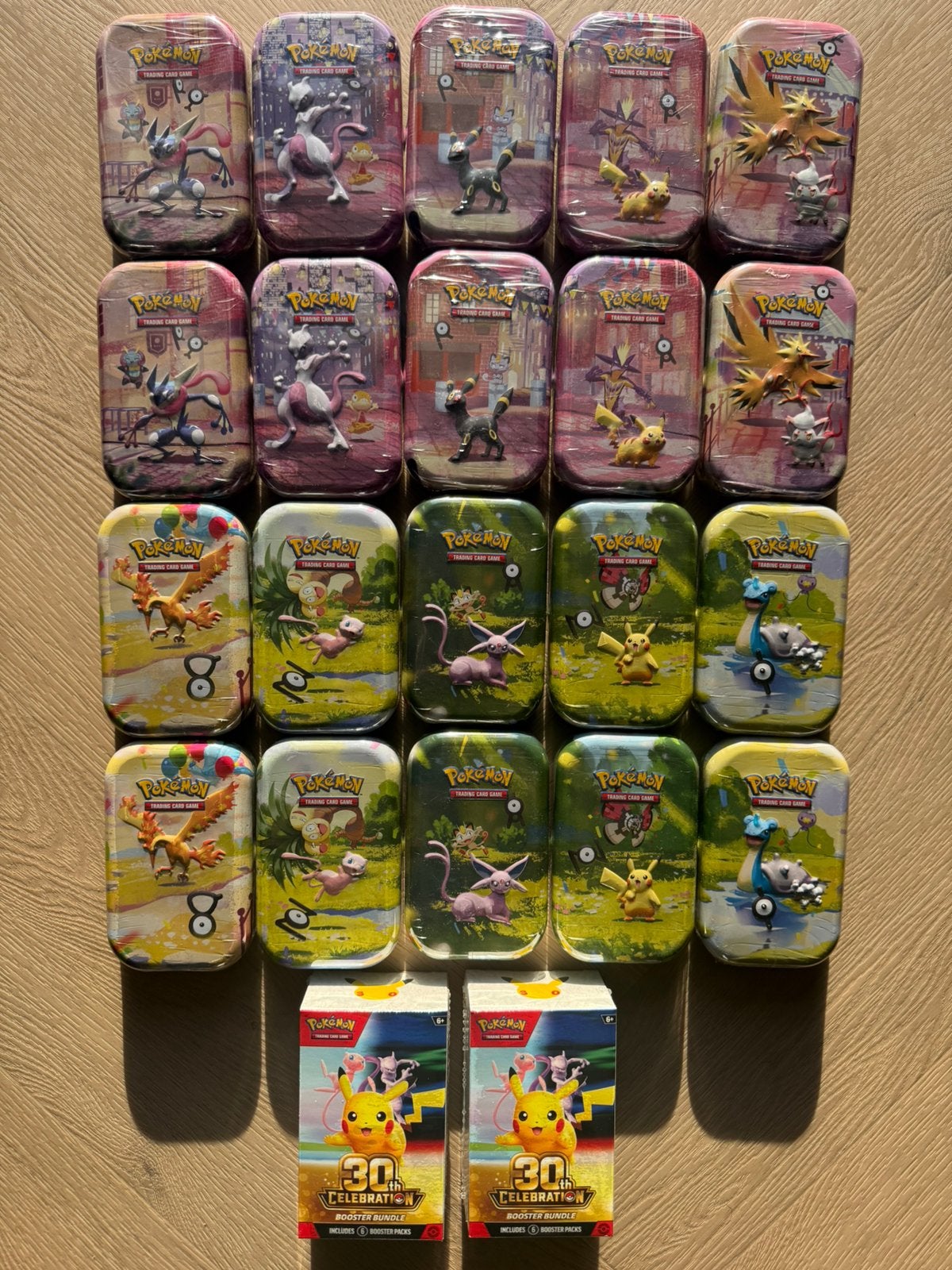 2 Display Tins en 2 Bundels - 30th Anniversary Celebrations, Ophalen of Verzenden, Nieuw, Overige typen