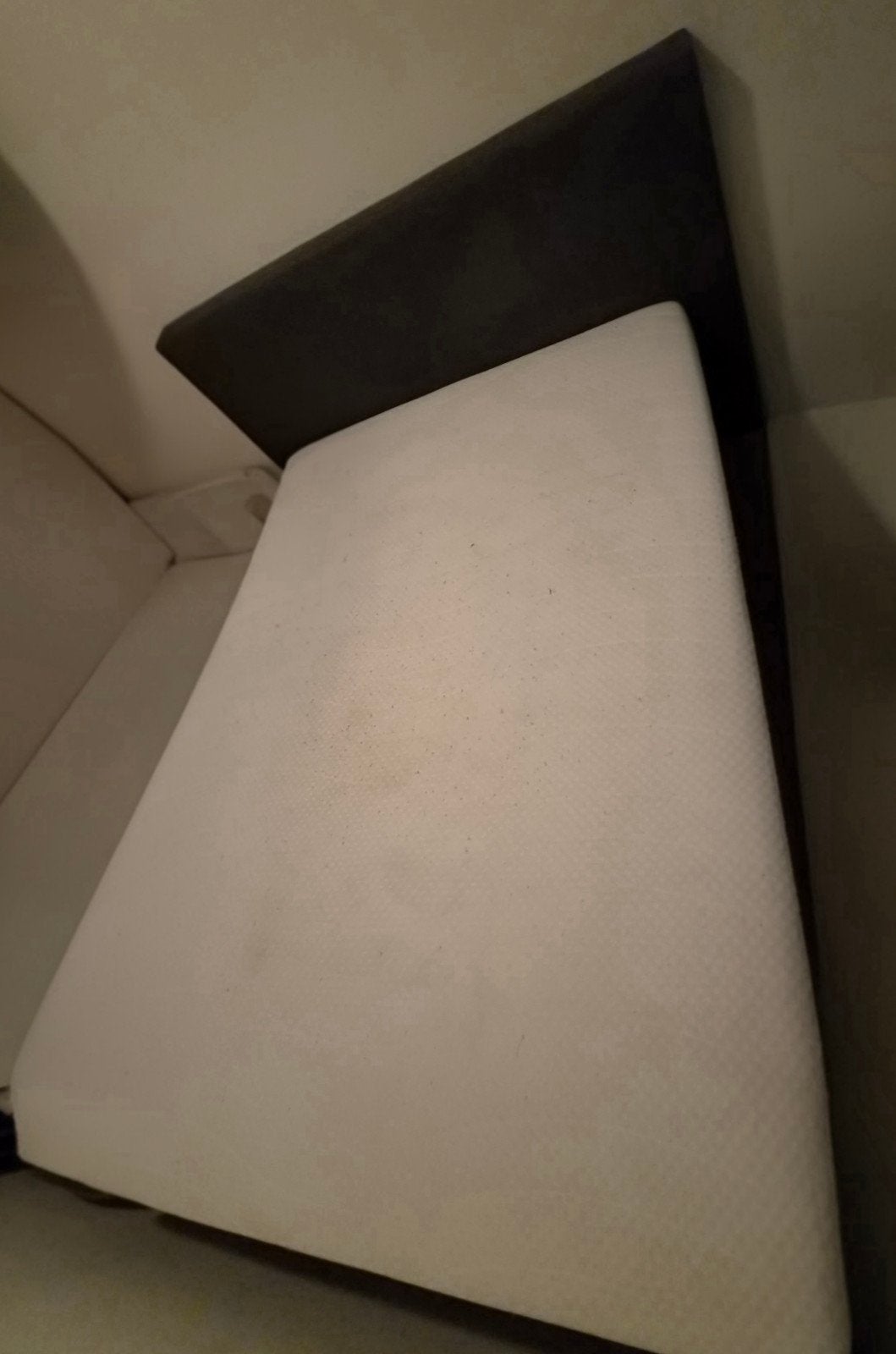 GRATIS tweepersoons boxspring B:140 L:200