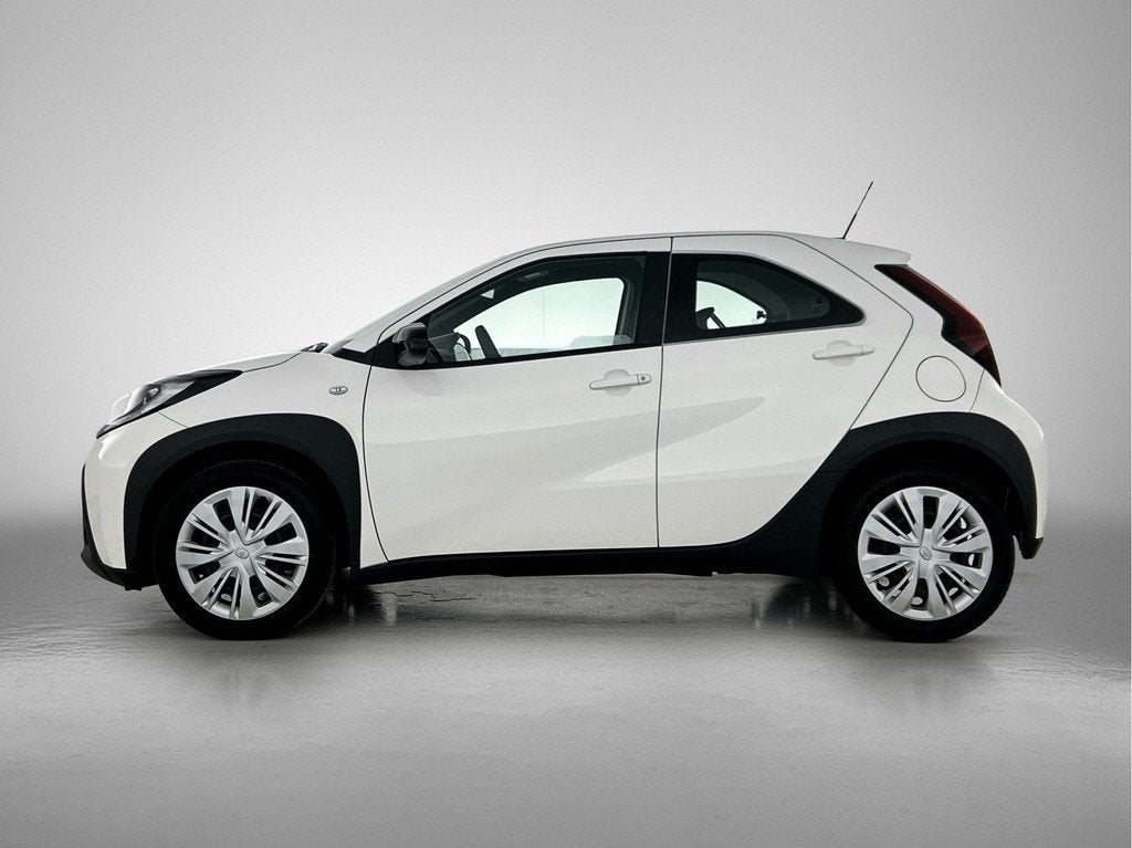 Toyota Aygo X 1.0 VVT-i MT Play | Apple CarPlay / Android Au, 12 maanden, Stof, Gebruikt, 920 kg