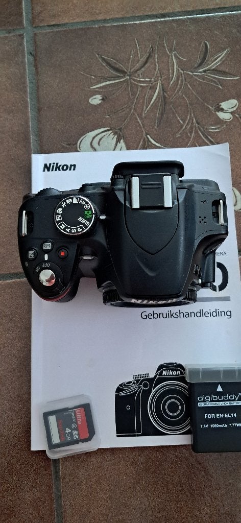 Nikon D3200 18-55 VR Kit