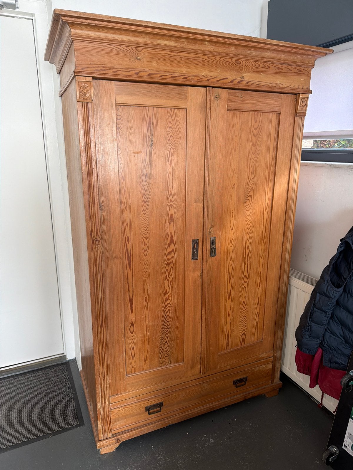 Oude grenen kast - 183x118x63 cm, Ophalen of Verzenden