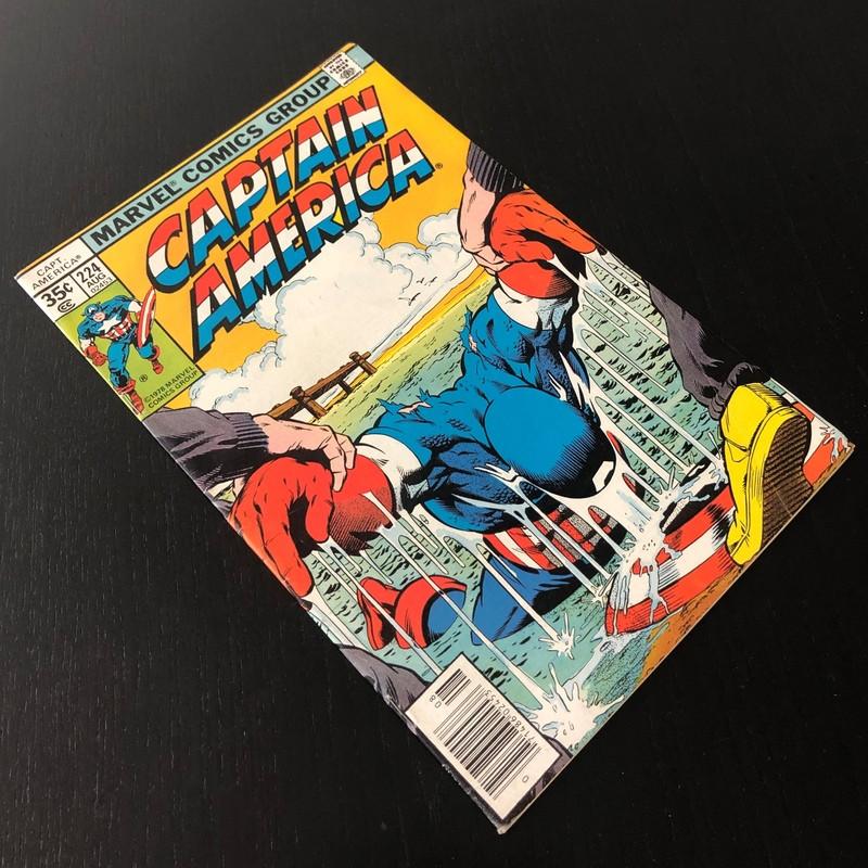 Captain America Vol.1 #224 (1978) FN- (5.5), Amerika, Marvel Comics, Ophalen of Verzenden, Gelezen