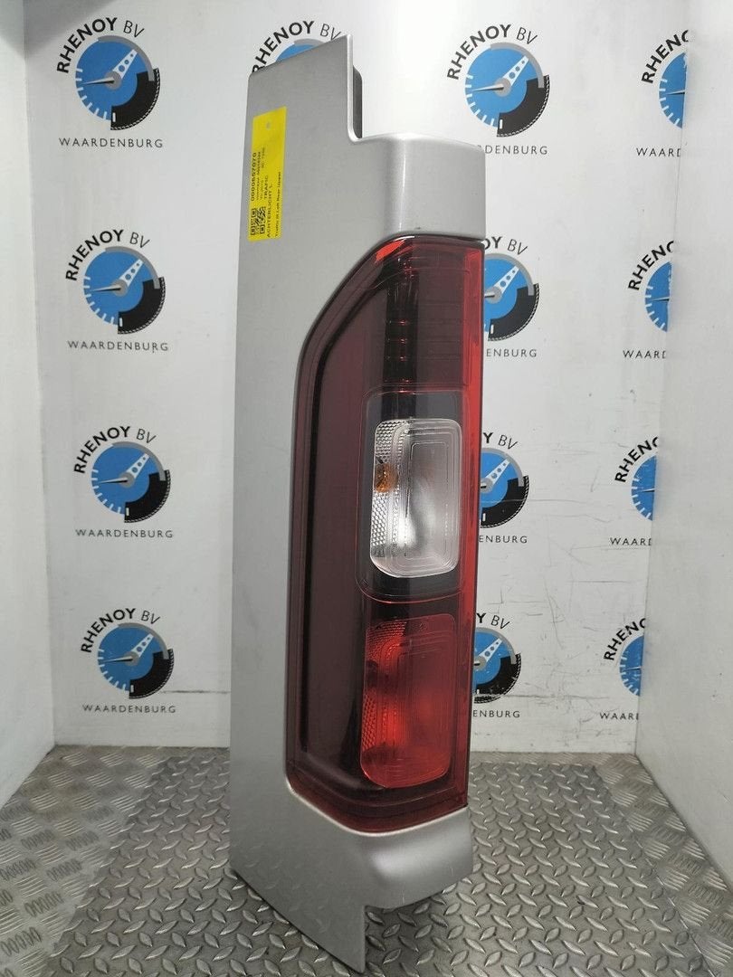 RENAULT TRAFIC F82  ACHTERLICHT L 2016, Ophalen of Verzenden, Gebruikt, Stiba lid