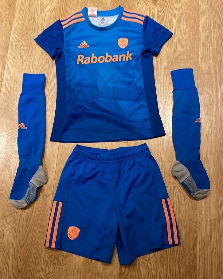 Nederlands elftal maat 140 unisex tenue, Sport en Fitness, Ophalen of Verzenden, Gebruikt, Kleding