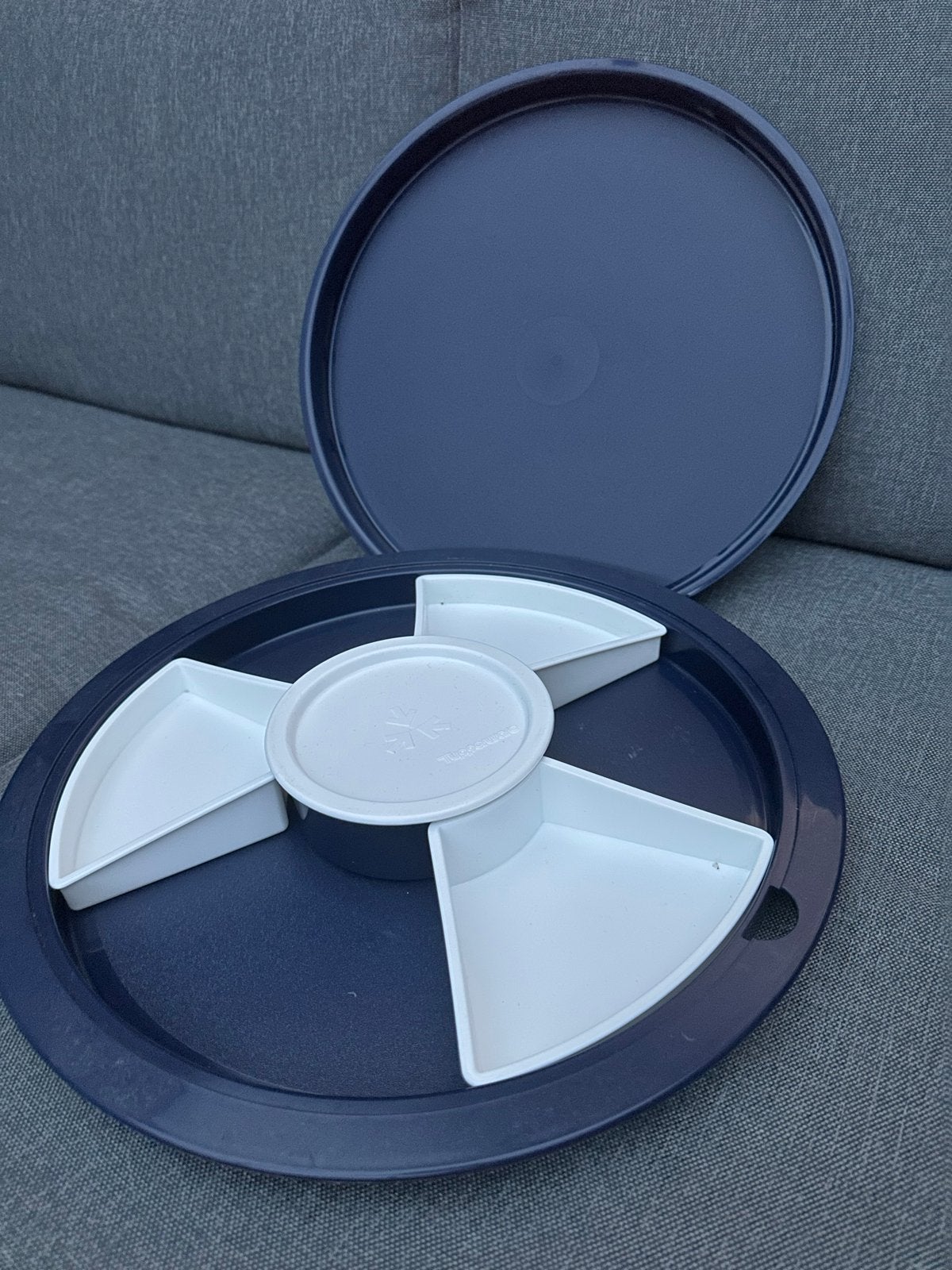 Tupperware Serveerblad met 4 vakjes en deksel, Ophalen, Gebruikt, Schaal, Blauw