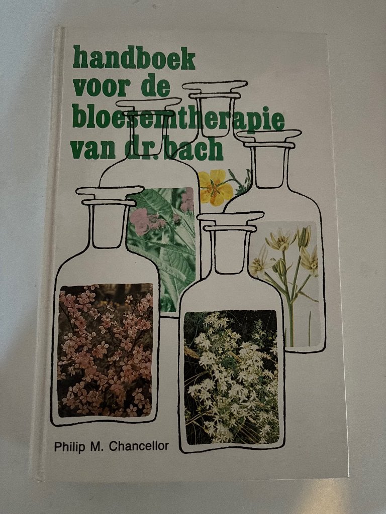 Handboek voor de bloesemtherapie van dr. Bach, Gelezen, Spiritualiteit algemeen, Overige typen, Ophalen of Verzenden