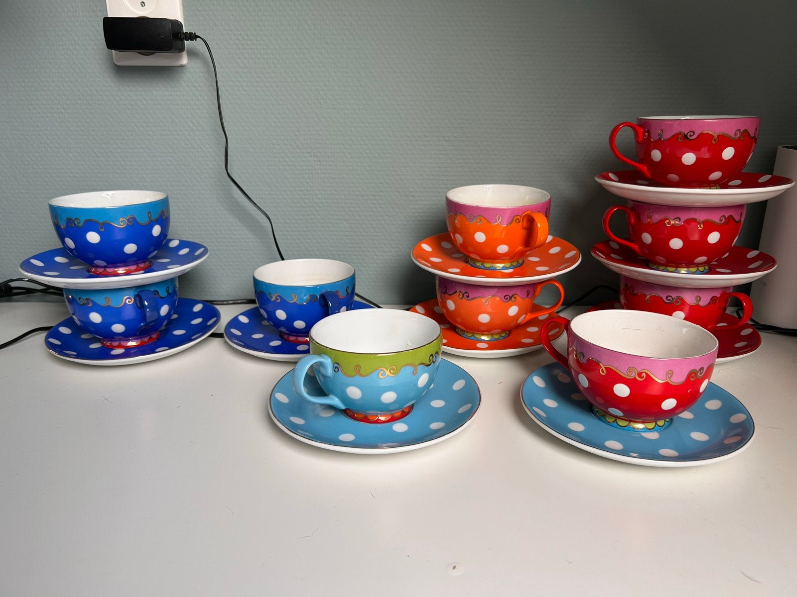 Servies 10 theekoppen van Olily DE, Ophalen, Gebruikt, Overige merken, Keramiek