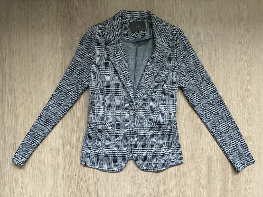 Ichi blazer maat 34 (xs), Kleding | Dames, Jasjes, Kostuums en Pakken, Zwart, Ophalen of Verzenden, Zo goed als nieuw, Jasje