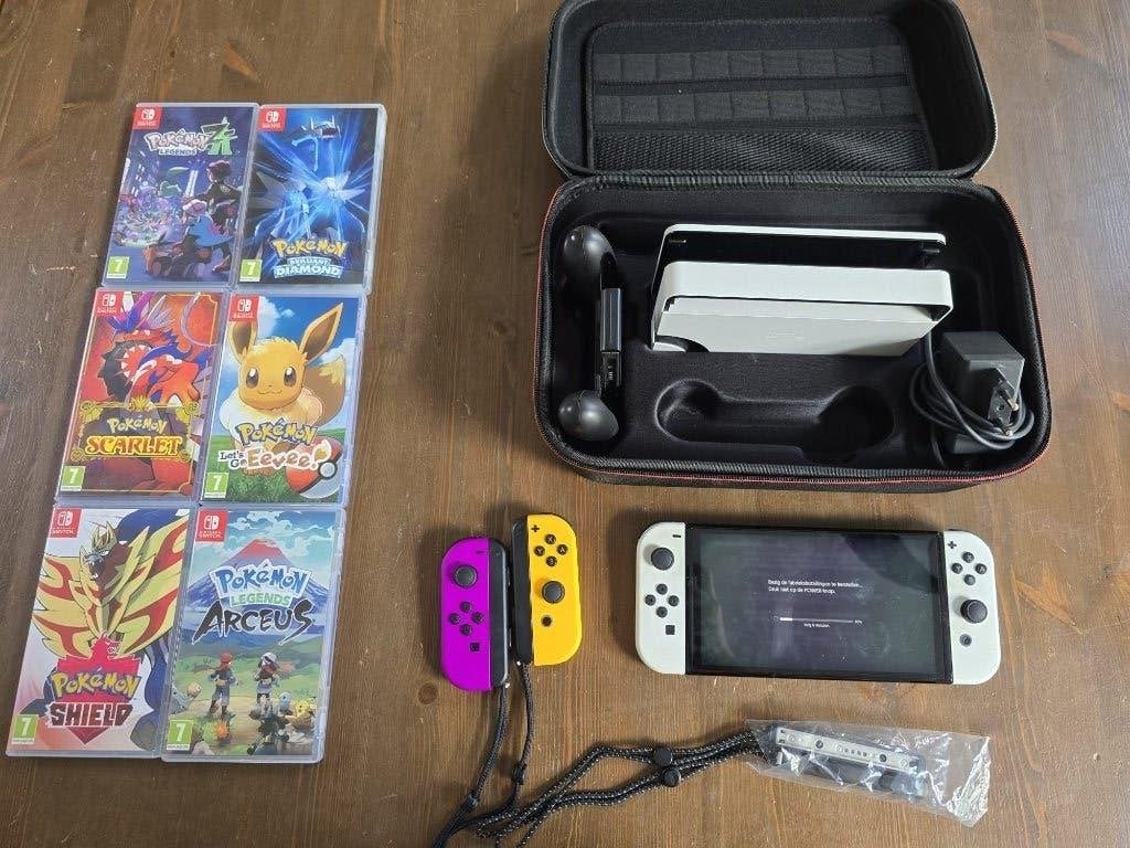 Nintendo Switch OLED - 6 Pokémon games en extra controllers, Spelcomputers en Games, Spelcomputers | Nintendo Switch, Switch OLED