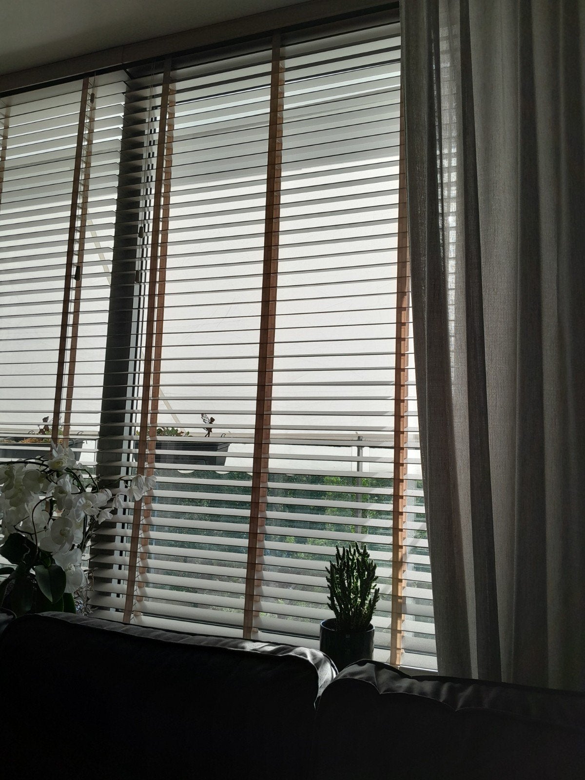 Nieuwe houten jaloezieën/schutters hoge kwaliteit 1.15x1.95m, Ophalen, Jaloezie