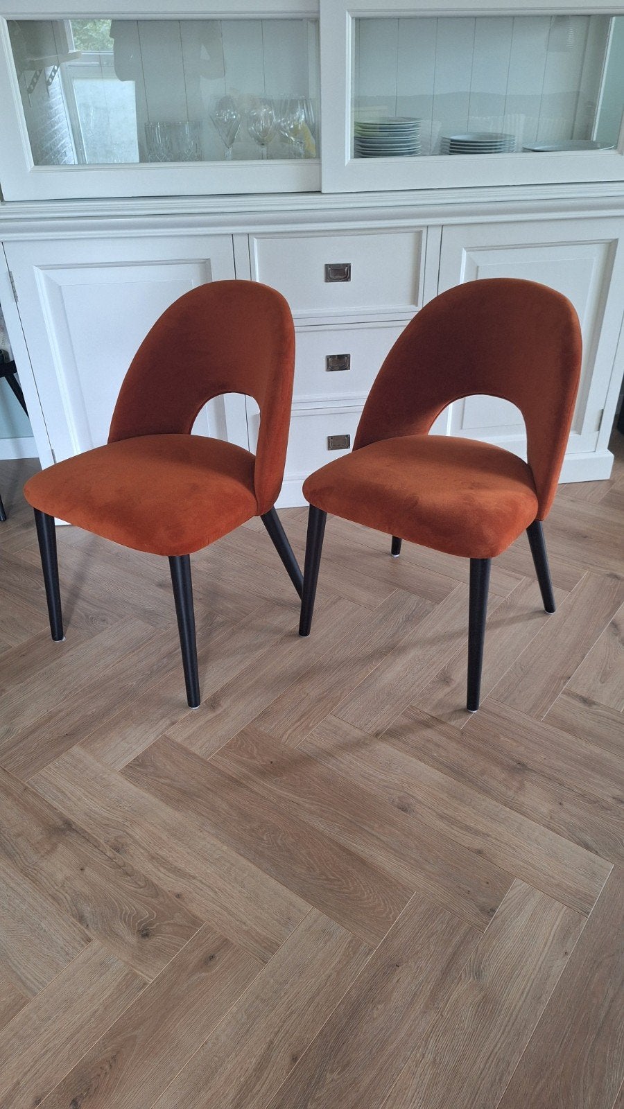 2 leuke oranje eetkamer stoelen., Huis en Inrichting, Ophalen, Overige kleuren