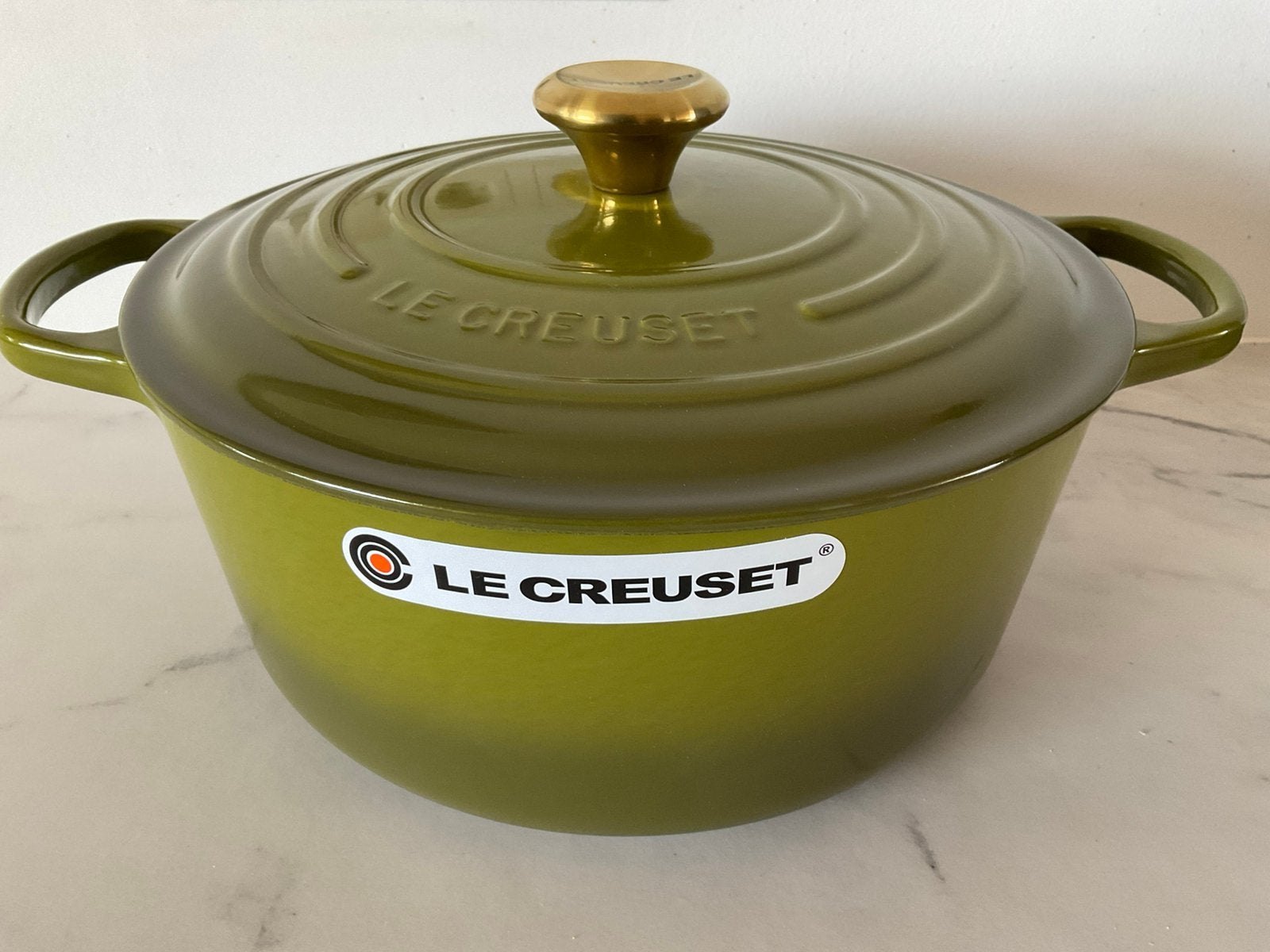 Le Creuset 28 cm pan, olive groen, 6,7 liter, nieuw, Huis en Inrichting, Keuken | Potten en Pannen, Nieuw, Braadpan, Gietijzer