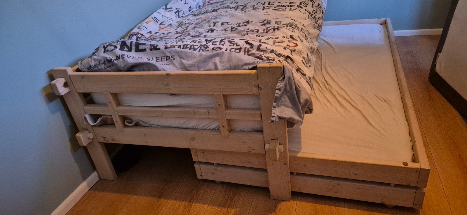 lifetime bed met onderschuiflade en 2 matrassen, Ophalen, Gebruikt, 90 cm, Eenpersoons