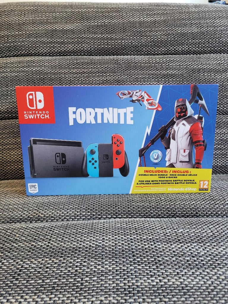Nintendo Switch Fortnite Double Helix Edition - Nieuw, Spelcomputers en Games, Spelcomputers | Nintendo Switch, Ophalen of Verzenden