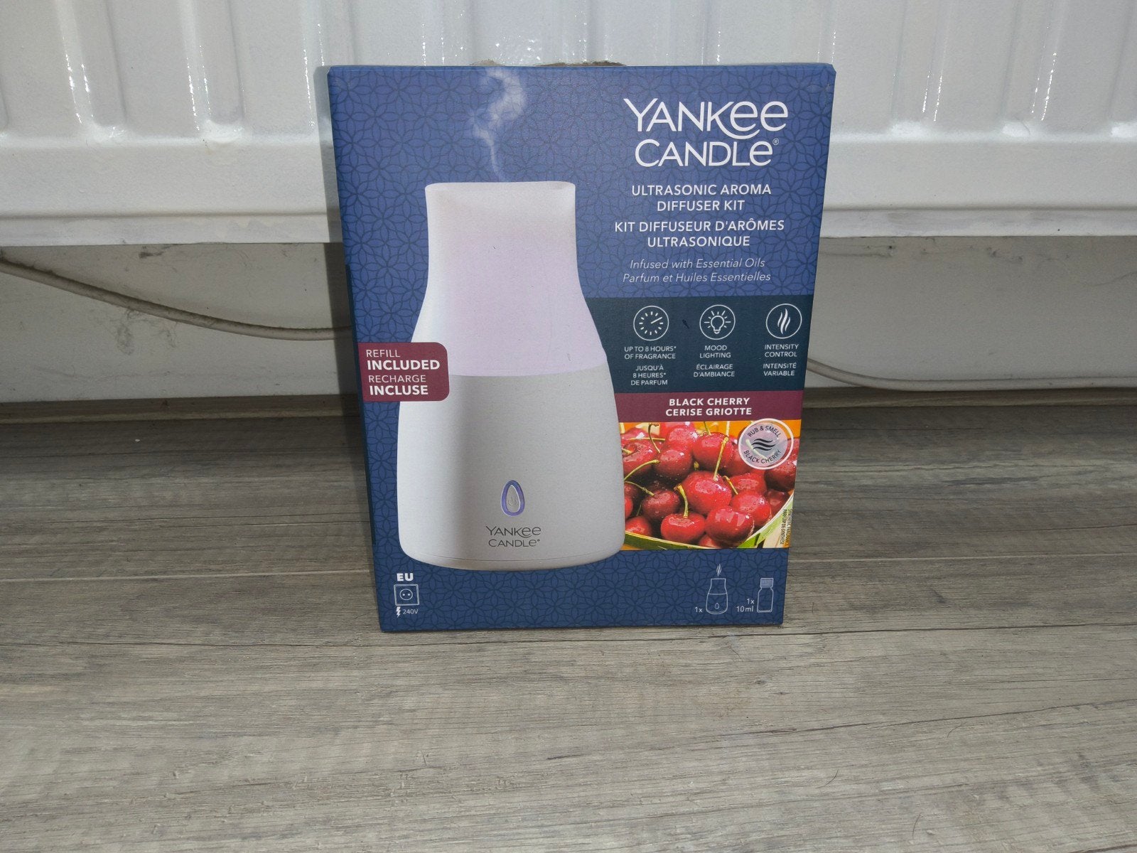 Yankee Candle Ultrasonic Aroma Diffuser Kit - Black Cherry, Huis en Inrichting, Woonaccessoires | Overige, Nieuw, Kunststof, Ophalen of Verzenden