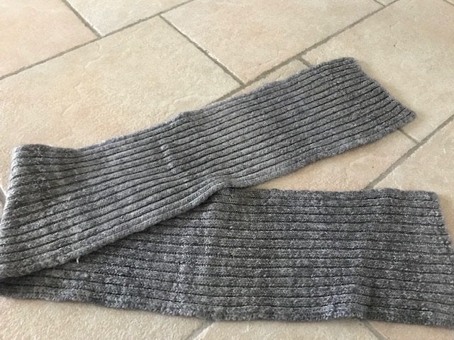 Wollen sjaal 152x 21 cm grijs nieuw, Ophalen of Verzenden, Nieuw, Overige maten, Sjaal