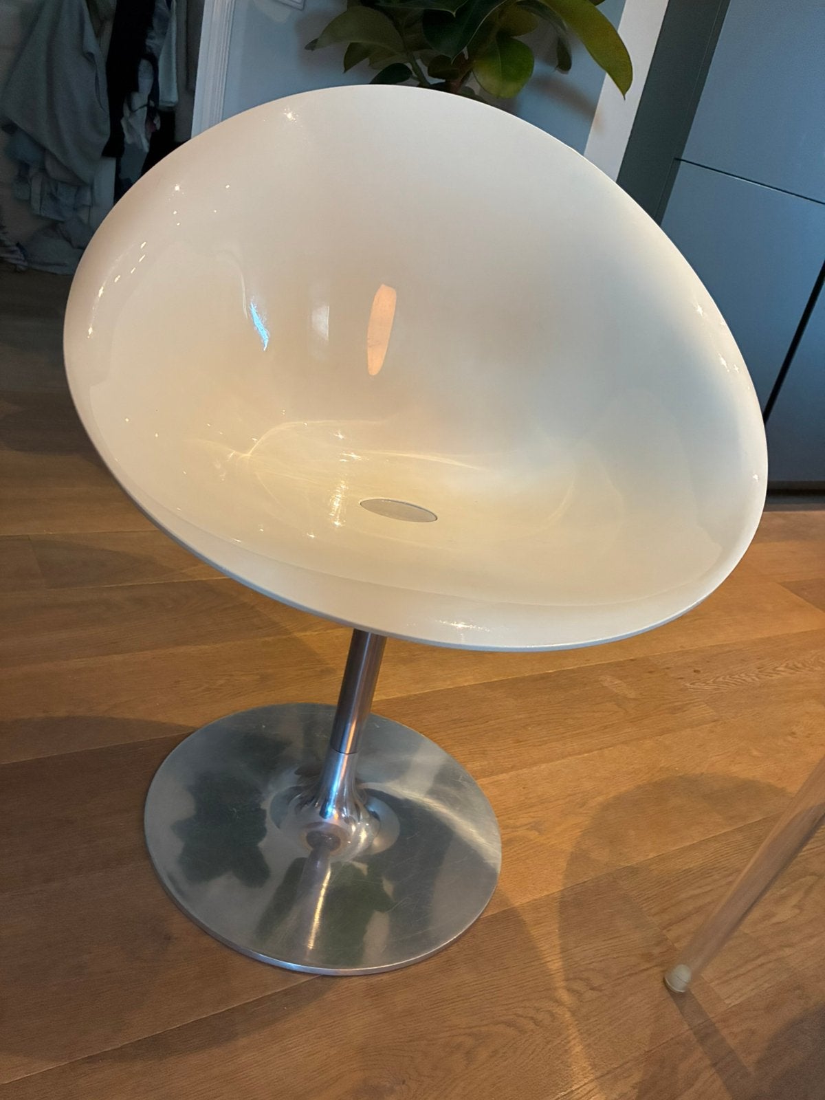 Kartell EroS Philippe Starck schijf stoel draaipoot, Ophalen, Kunststof, Wit, Zo goed als nieuw