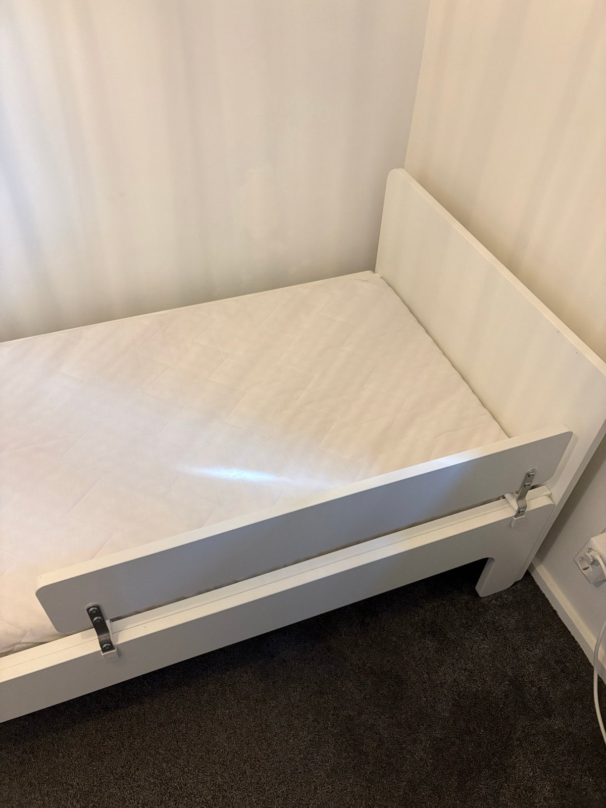 2x IKEA peuterbedden, om te bouwen naar 1-persoonsbed, Ophalen, Verstelbaar, 90 cm, Eenpersoons