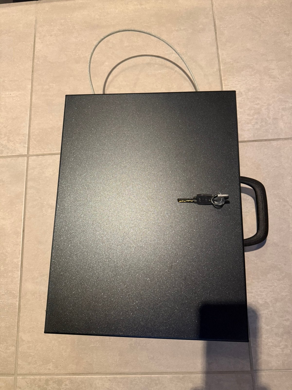 Laptop kluis voor in de auto, Ophalen, Zo goed als nieuw