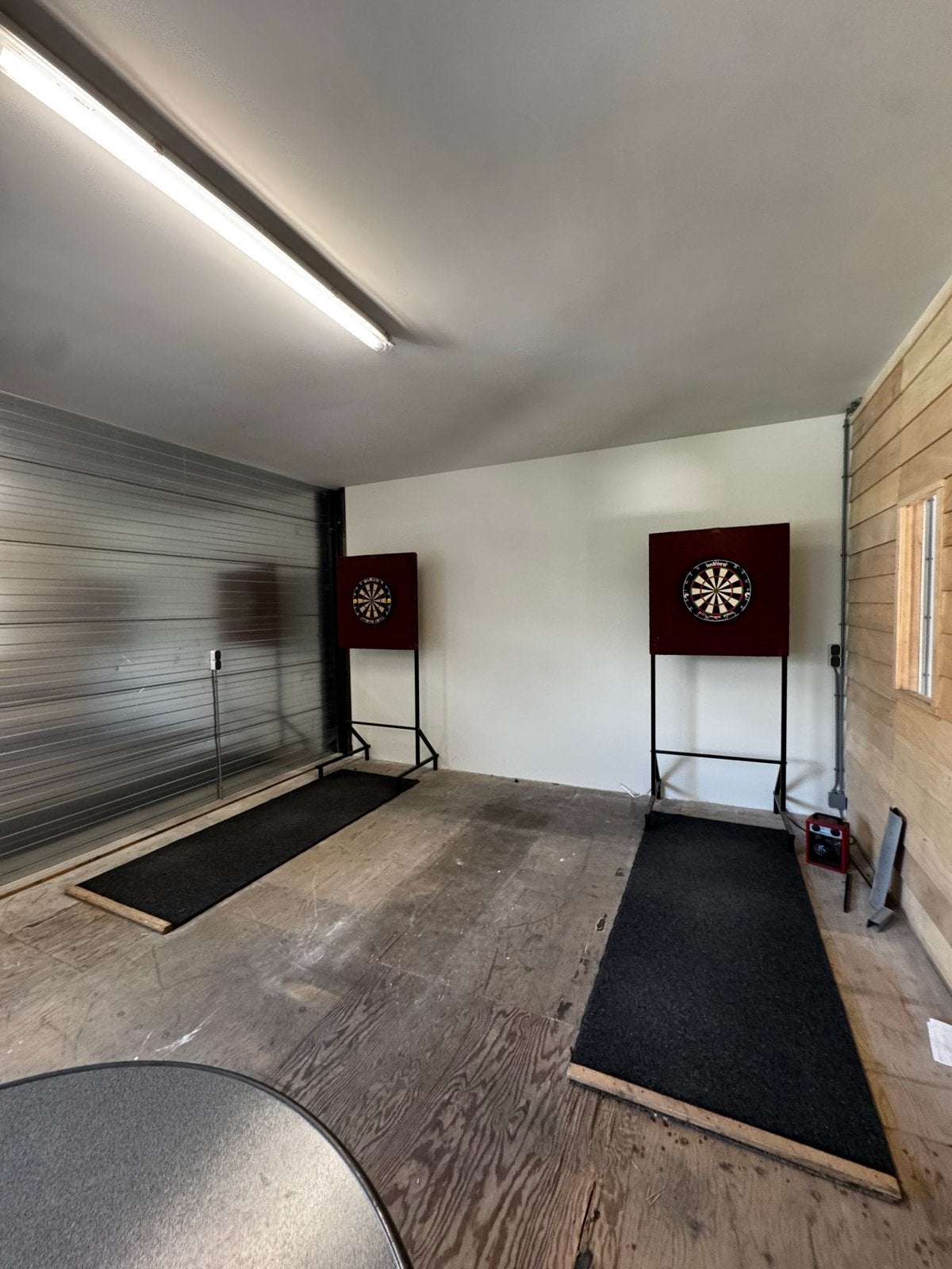 Professionele dartborden met matten - Set van 2, Sport en Fitness, Ophalen of Verzenden, Gebruikt, Dartbord met pijlen