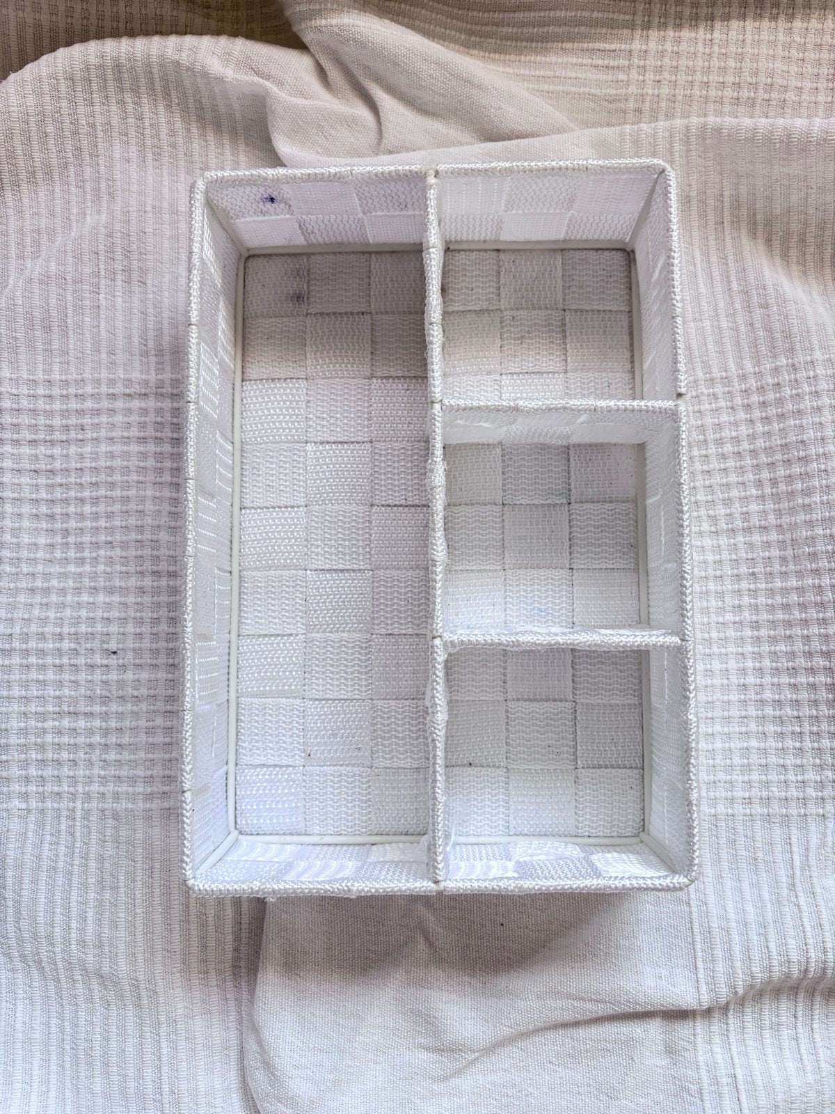 Witte opbergmand met vakken - Kleine gebruikssporen, Ophalen of Verzenden, Gebruikt, Wit, Textiel