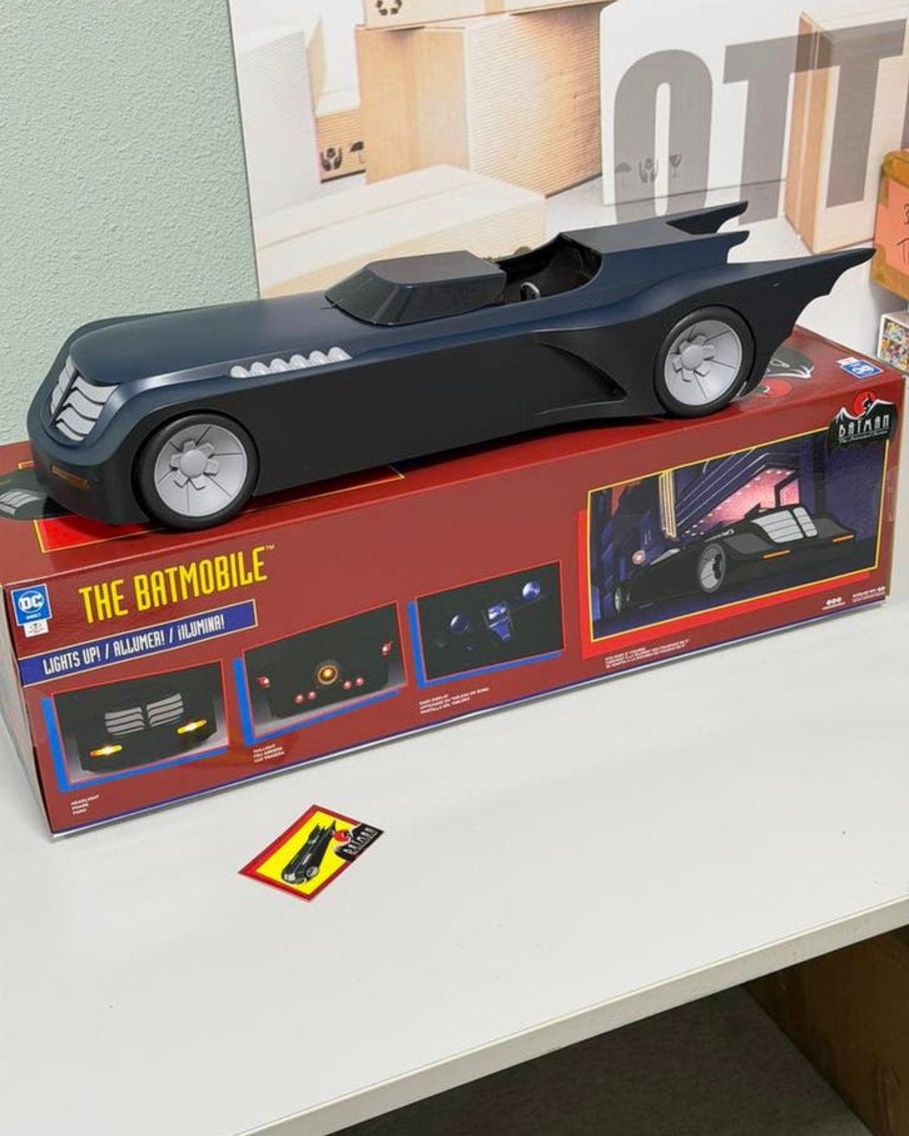 DC Batman Animated series Batmobile 61cm XL McFarlane NIEUW, Beeldje, Replica of Model, Nieuw, Ophalen of Verzenden, H