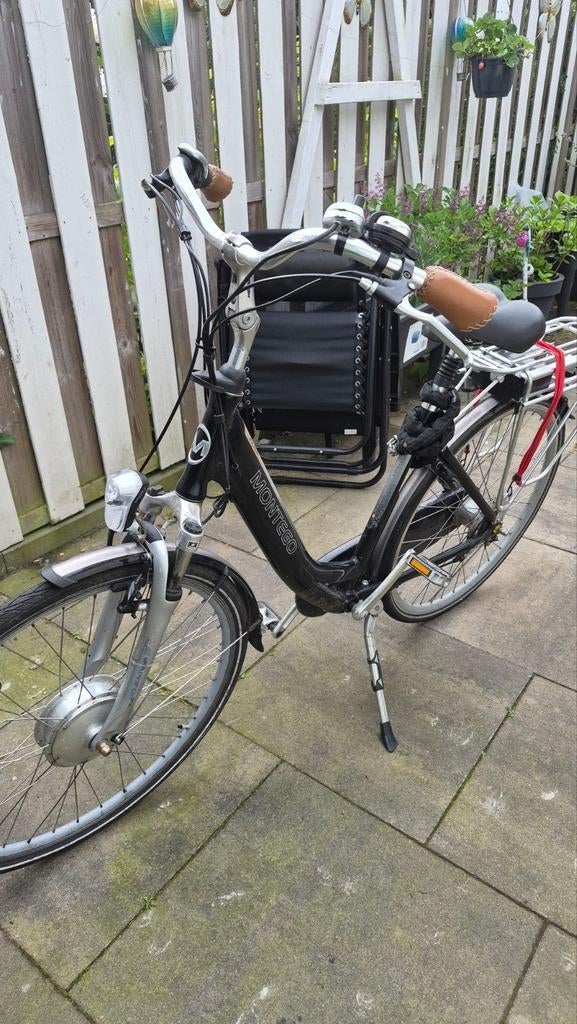 Montego elektrische fiets - Vochtprobleem, accu werkt, Fietsen en Brommers, Ophalen of Verzenden, Gebruikt, Overige merken
