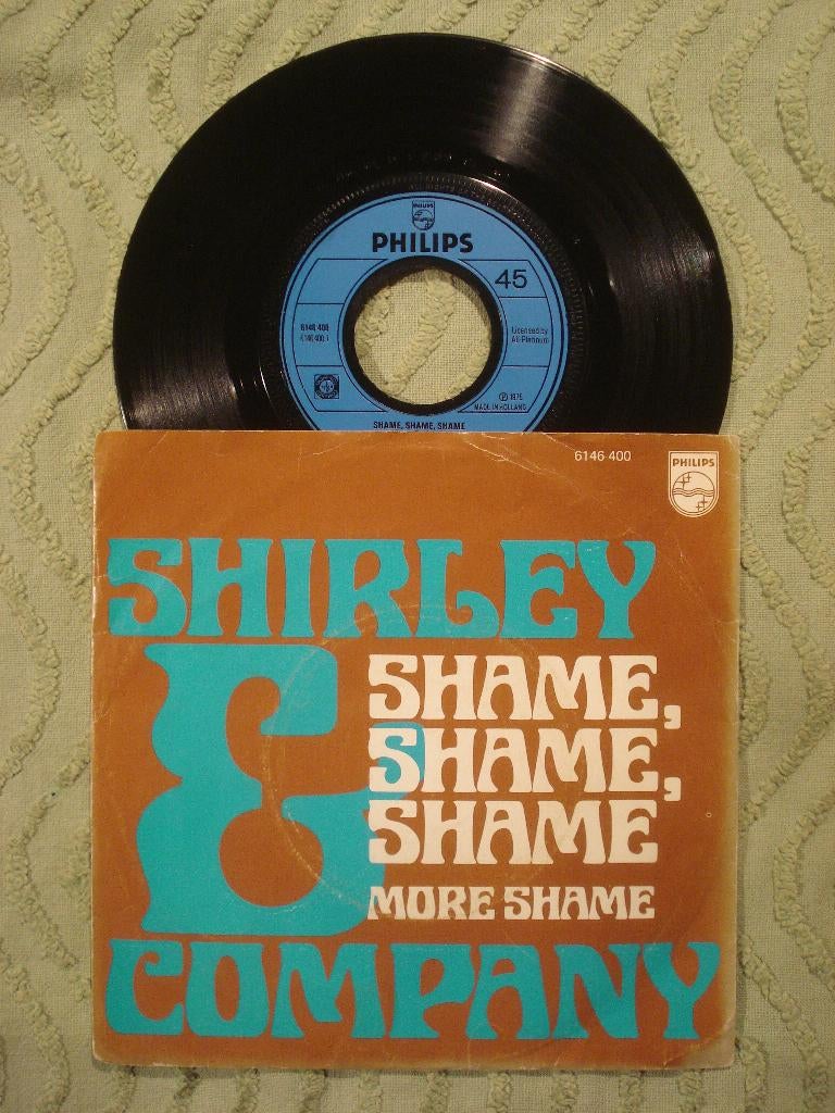 Shirley & Company 7" Vinyl Single: Shame, Shame, Shame (NL), 7 inch, Single, Ophalen of Verzenden, Zo goed als nieuw