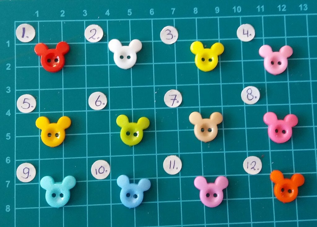 Mickey Mouse knopen 2 gaten 15x13mm NIEUW, Onbekend, Nieuw, Ophalen of Verzenden, Onbekend