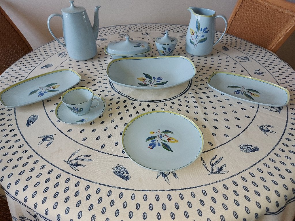 Ontbijt servies Petrus Regout, Ophalen