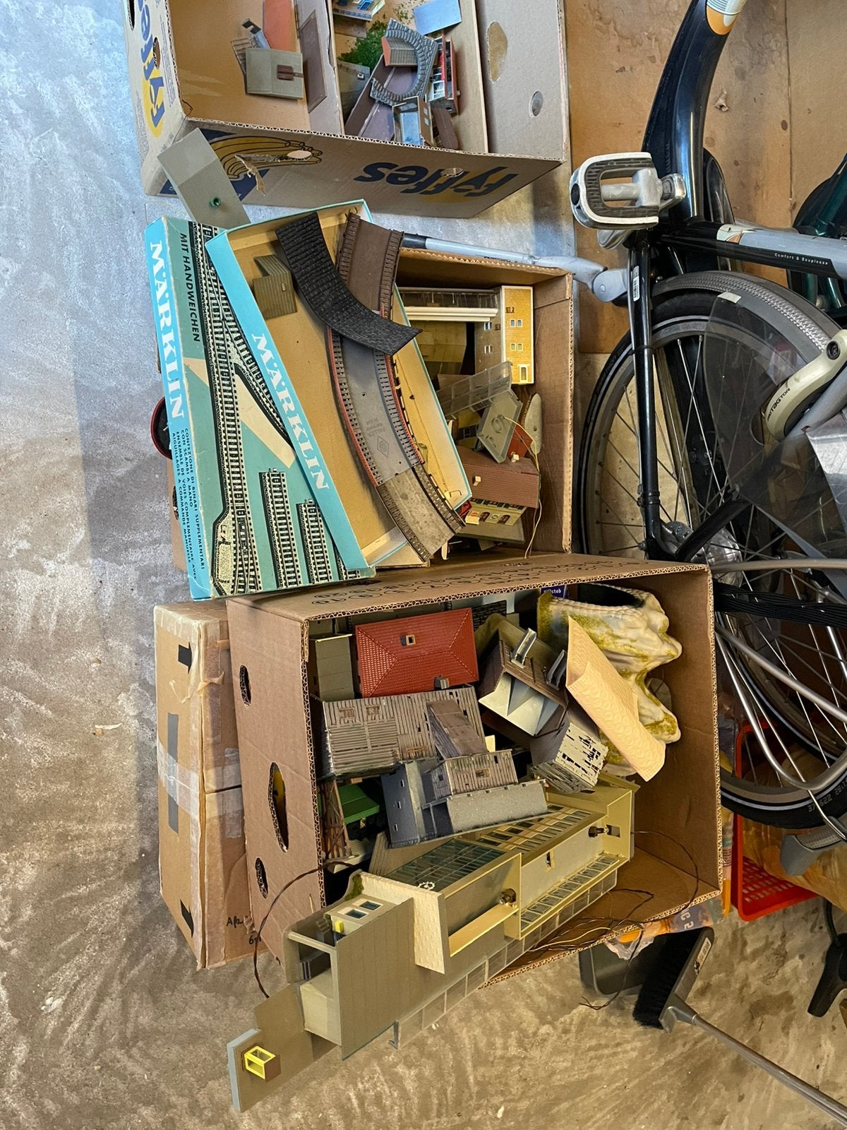 GRATIS Huisjes voor Opa uit Nijmegen., Overige merken, Verzenden, Gelijkstroom of Wisselstroom, Brug, Tunnel of Gebouw