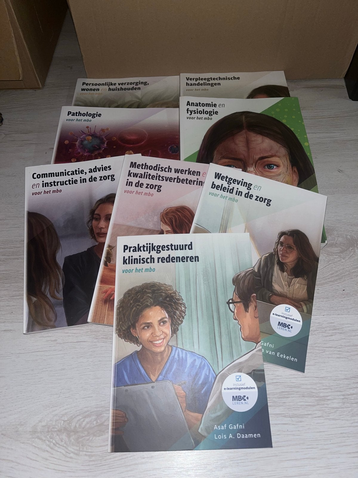 Verpleegkunde studieboekenset MBO, Ophalen, Gamma, Zo goed als nieuw, MBO