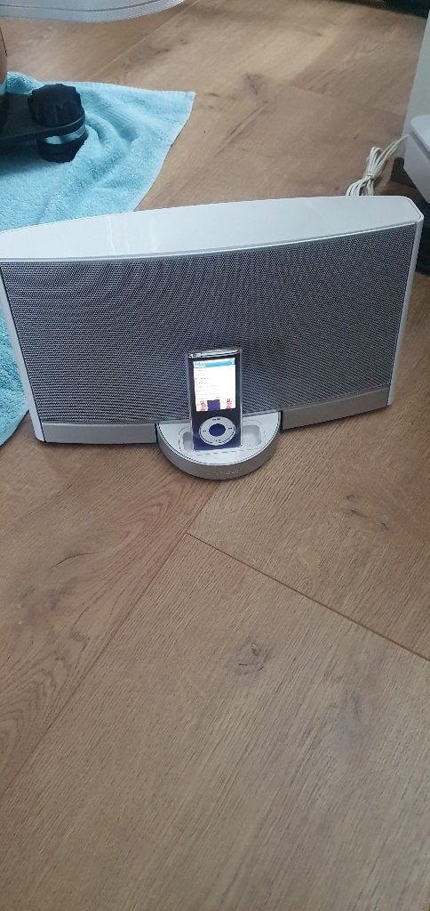 BOSE SoundDock Portable draadloos, Slimme speaker, Ophalen of Verzenden, Zo goed als nieuw, Bose