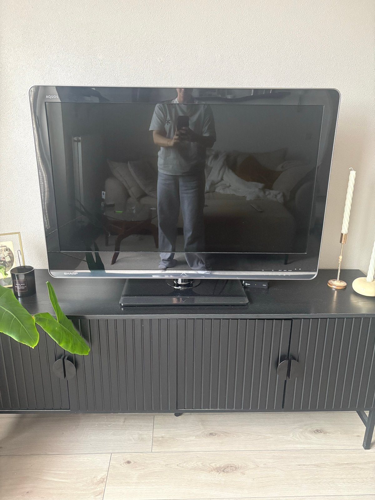 Sharp TV - Ouder model, werkt nog prima!