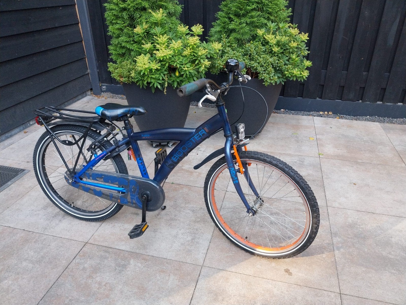Loekie Booster 22 inch kinderfiets met LED verlichting, Ophalen
