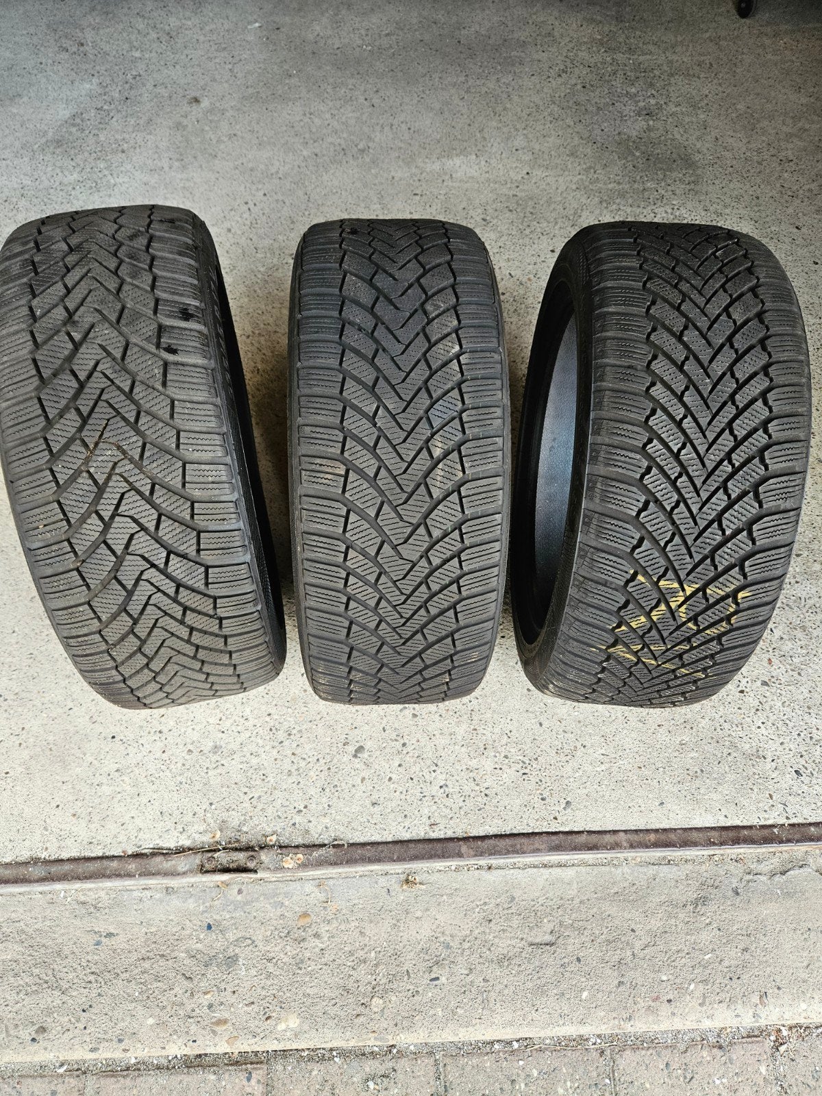 3 Continental winterbanden 225 45 17, Auto-onderdelen, Ophalen, Gebruikt, 17 inch, Winterbanden