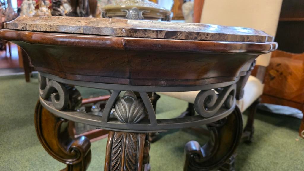 Rijk Bewerkte Notenhouten Franse Tafel met Marmer Blad, Antiek en Kunst, Ophalen