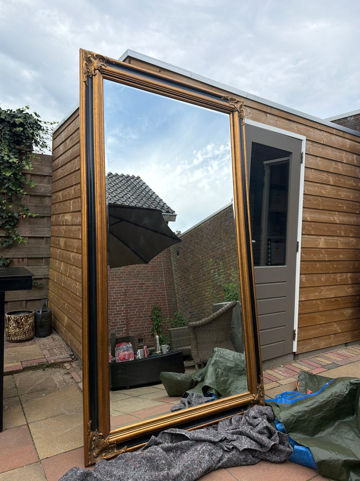 Grote spiegel met goudkleurige barok lijst, Ophalen, 200 cm of meer, Zo goed als nieuw, 100 tot 125 cm