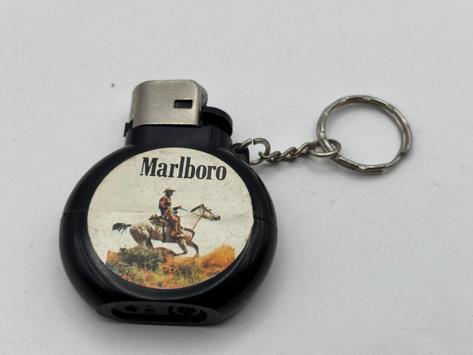 Vintage Marlboro Aansteker Sleutelhanger, Verzamelen, Ophalen of Verzenden, Gebruikt, Merk